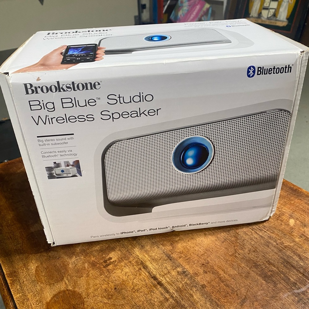 Brookstone big blue studio wireless speaker